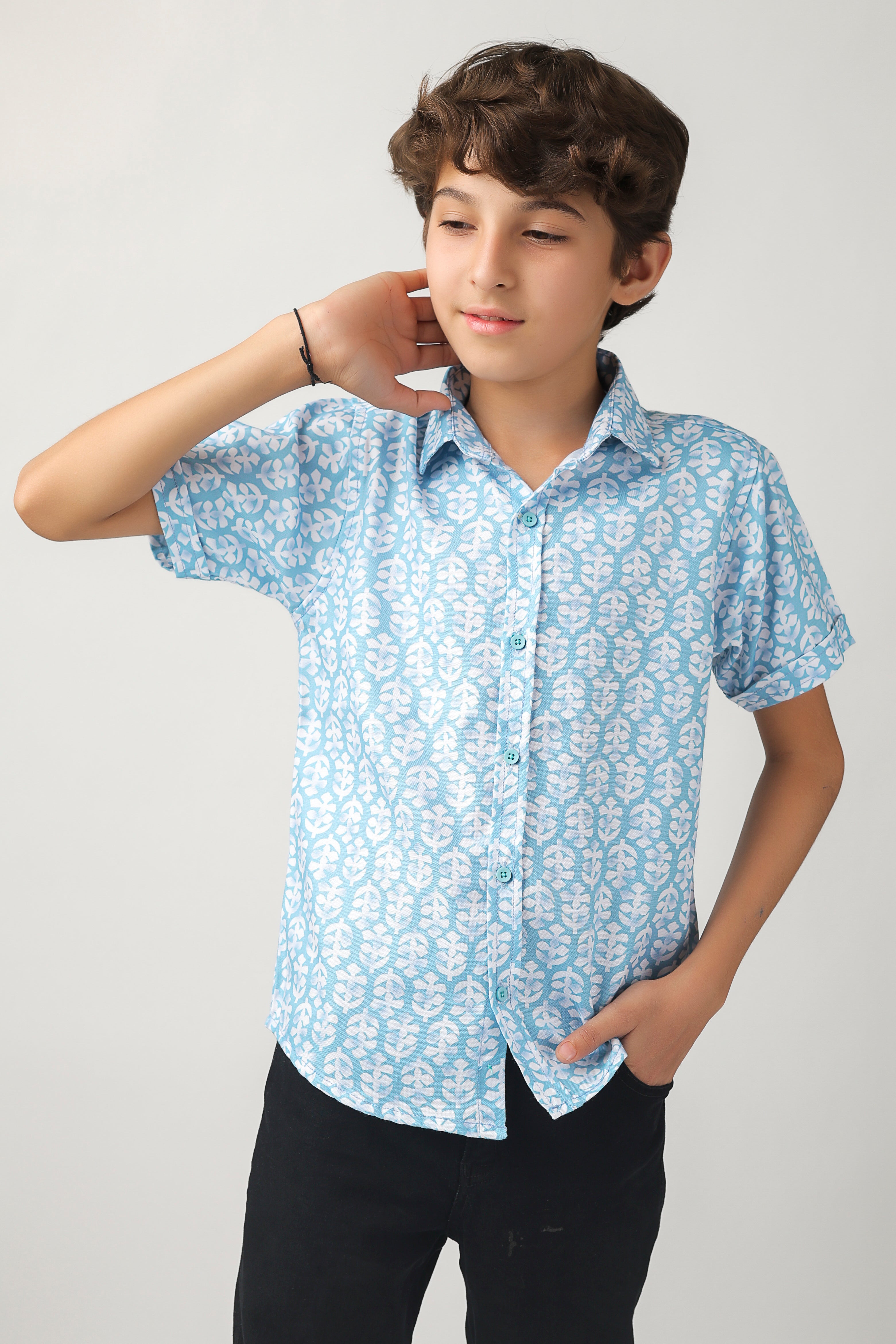 Boys' short-sleeve shirt, with over-all print