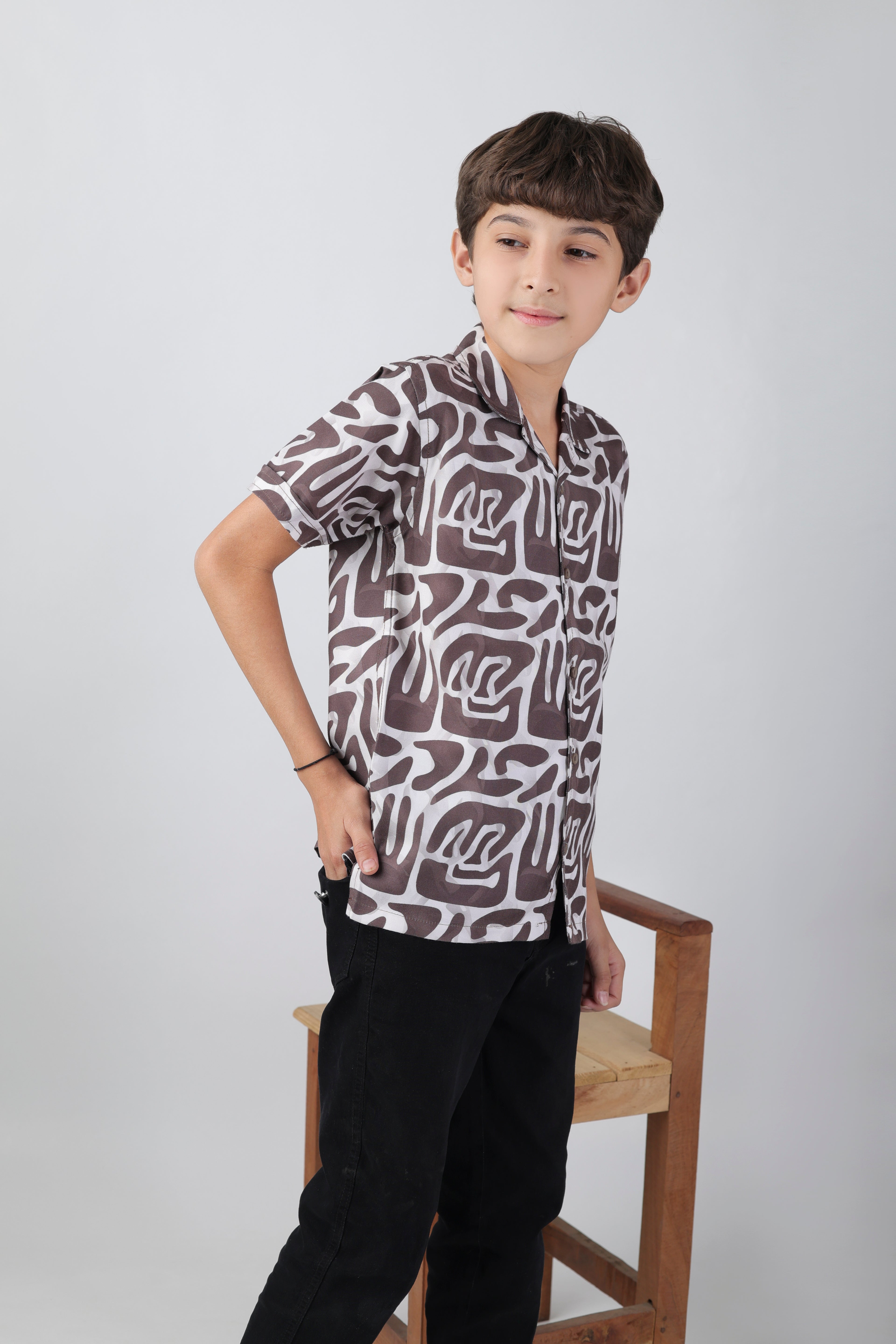 Modern abstract printed short sleeve shirt