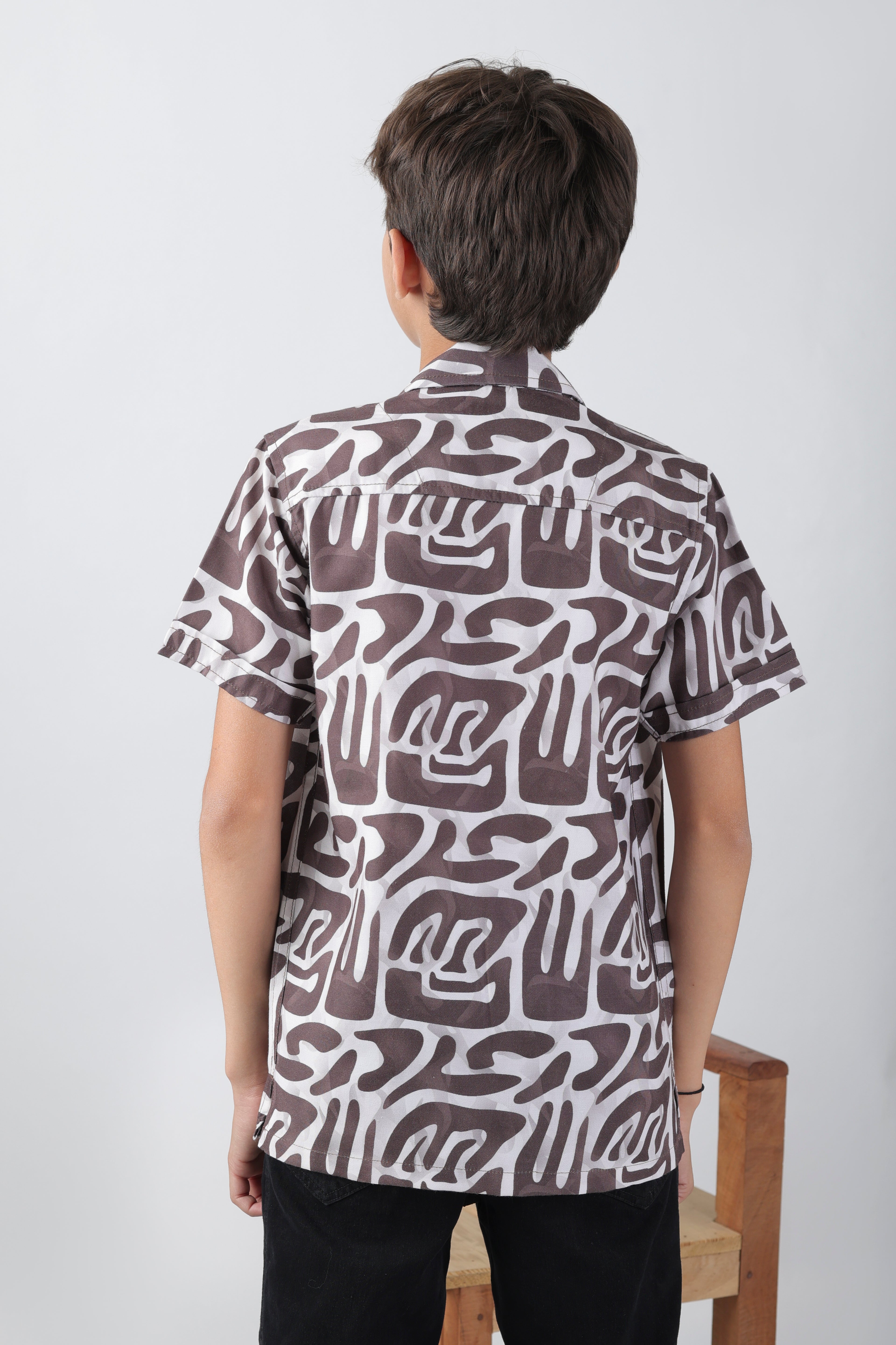 Modern abstract printed short sleeve shirt