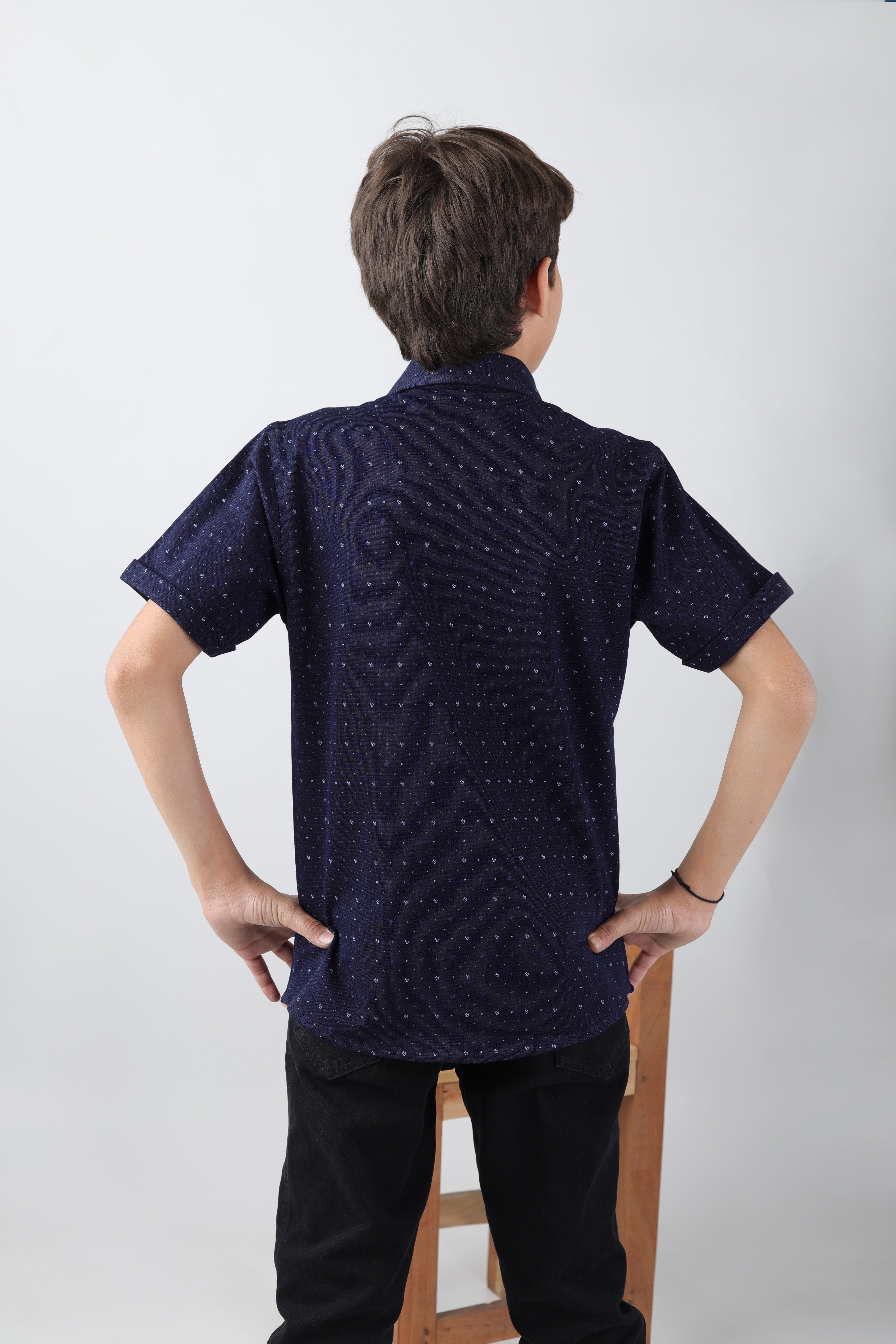 Boys' short sleeve indigo shirt with overall print