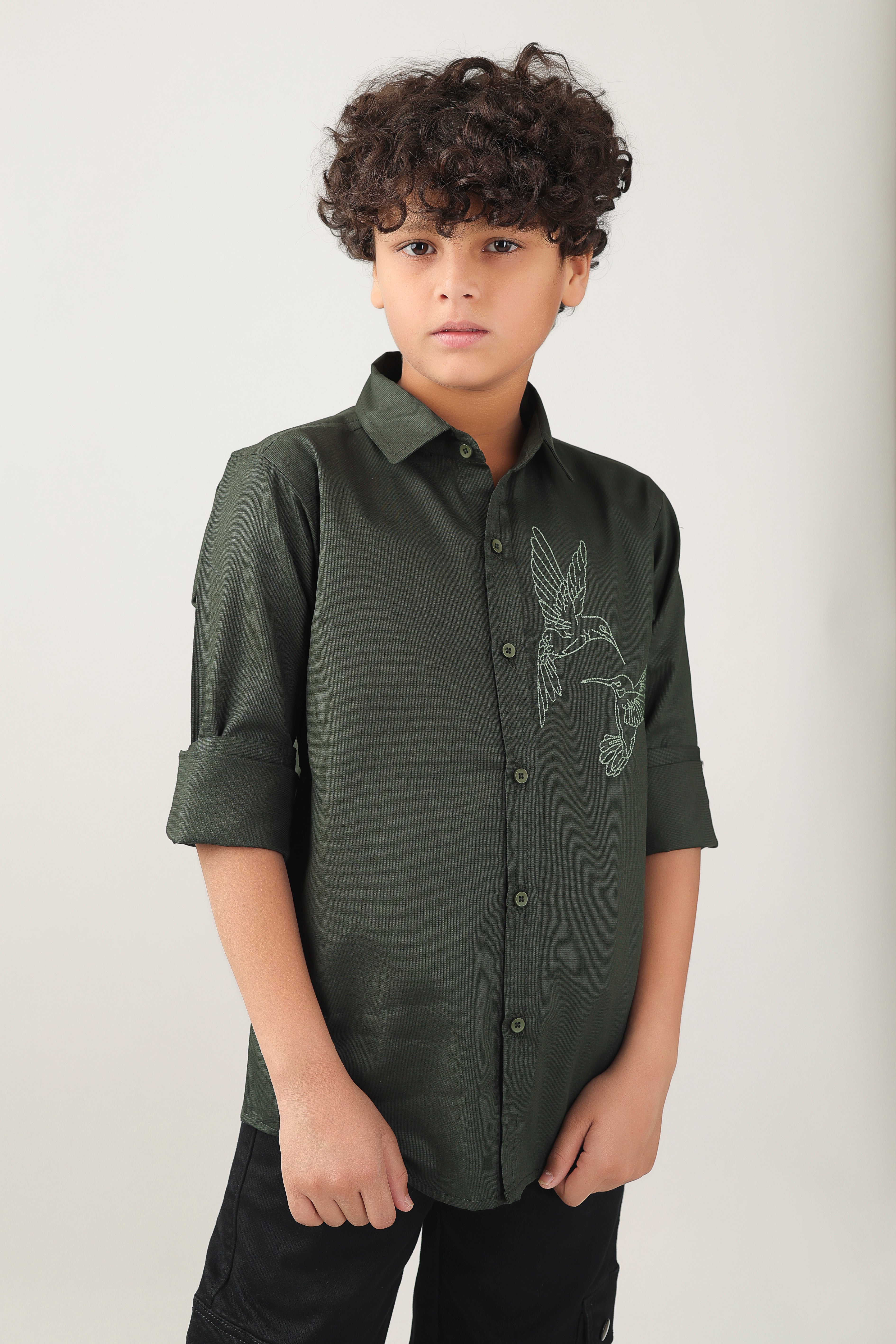 Classic button-down boys' shirt with embroidered motif