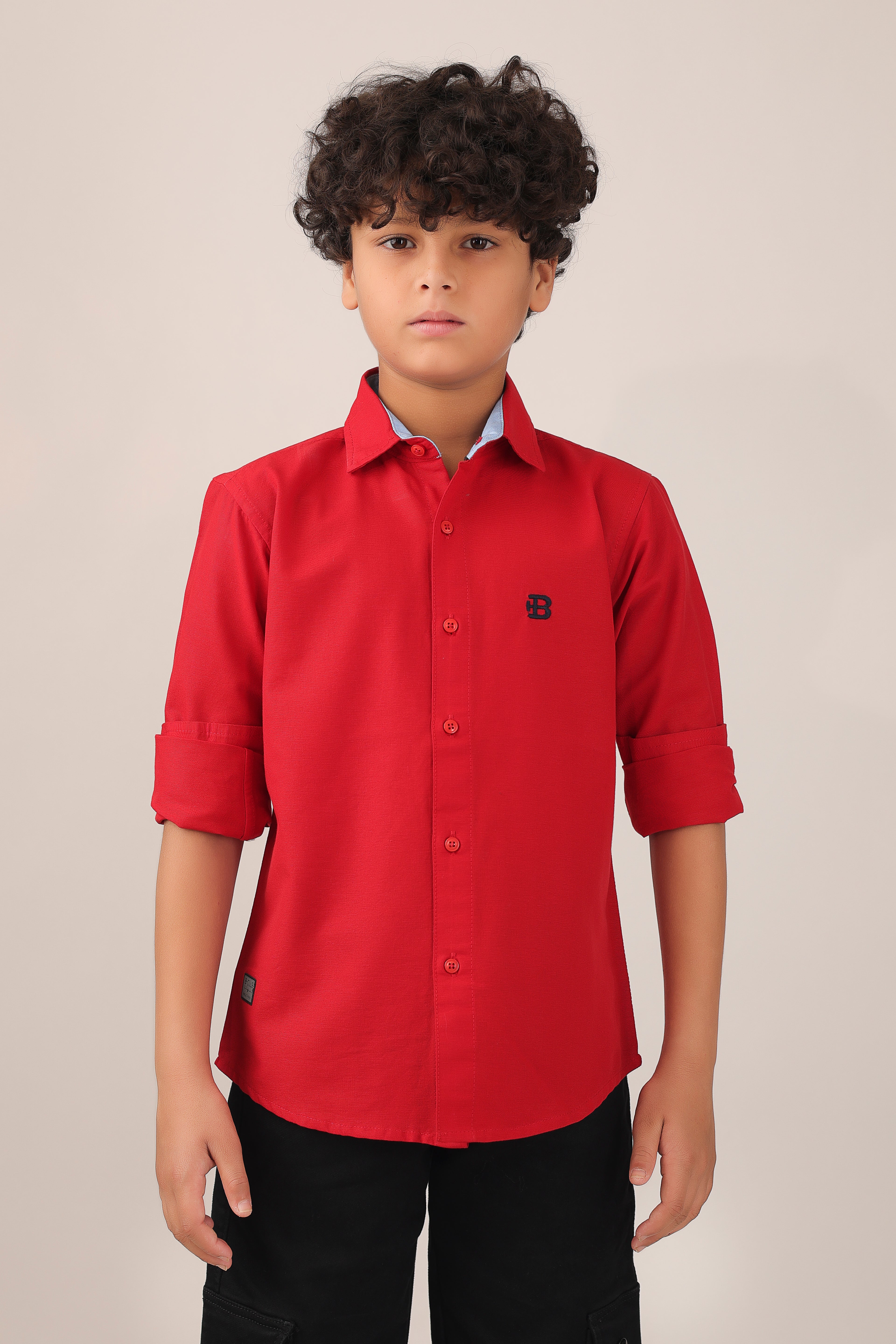 Classic button-down long sleeved relaxed shirt