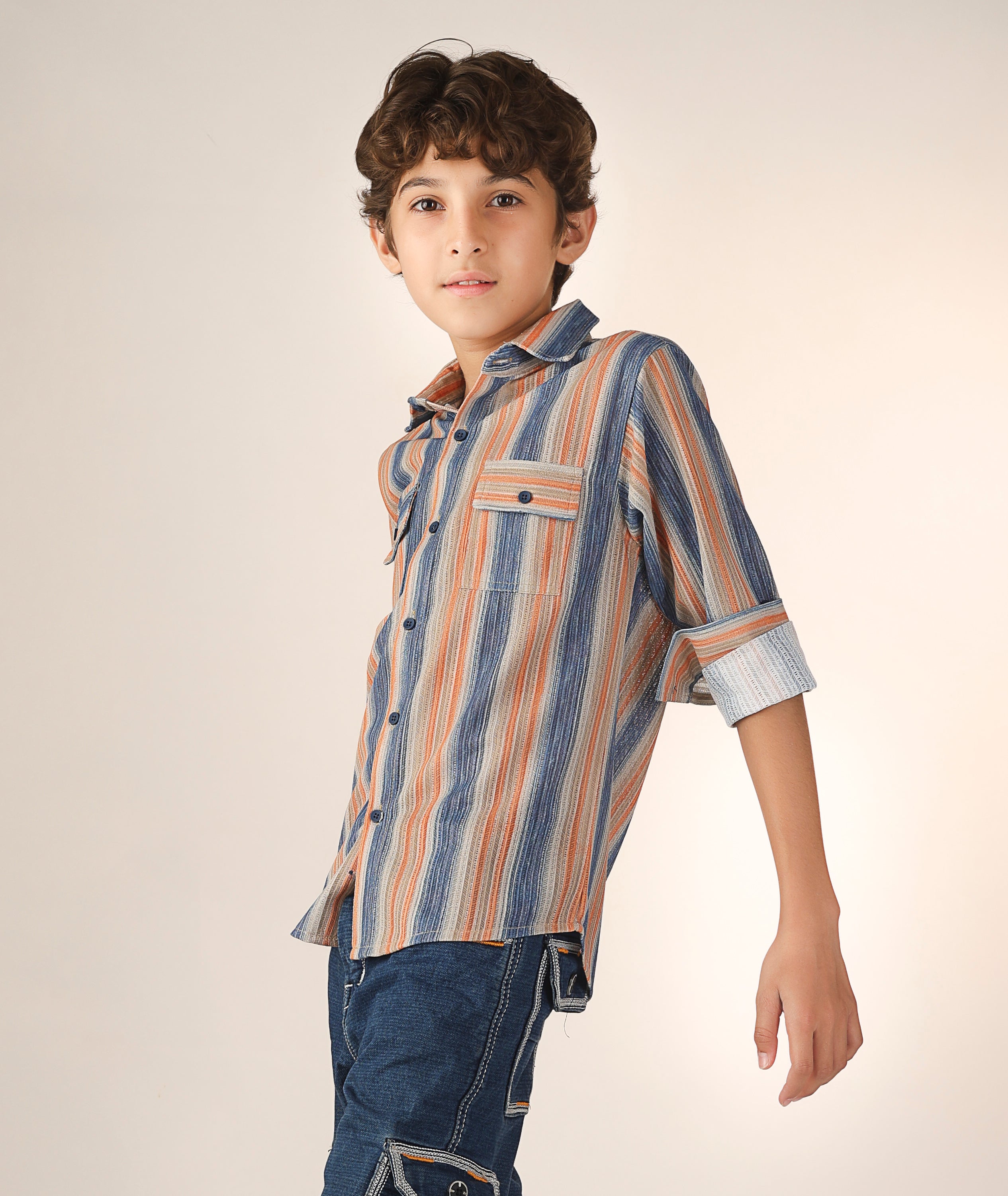 Printed shirt with bold vertical stripes