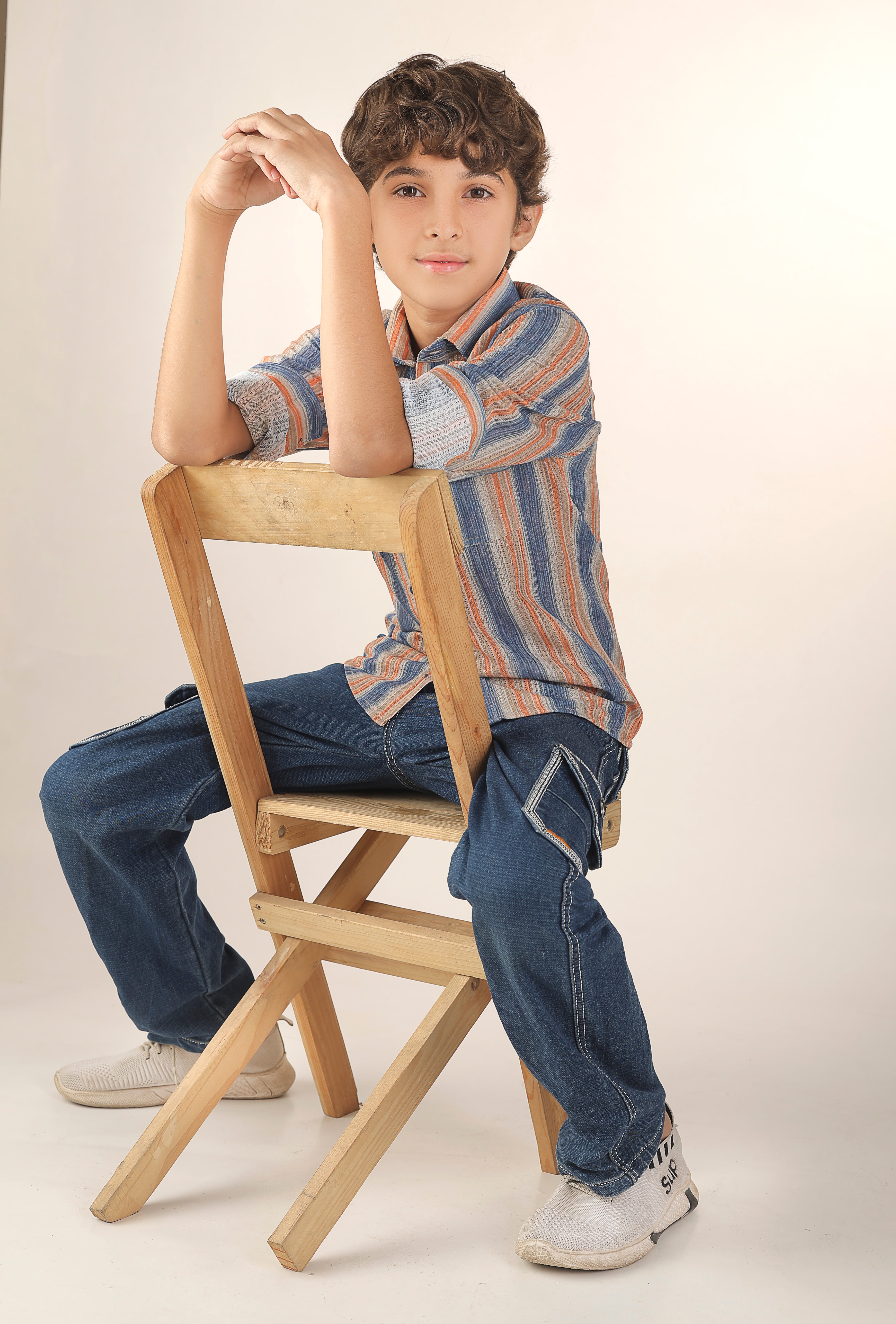 Printed shirt with bold vertical stripes