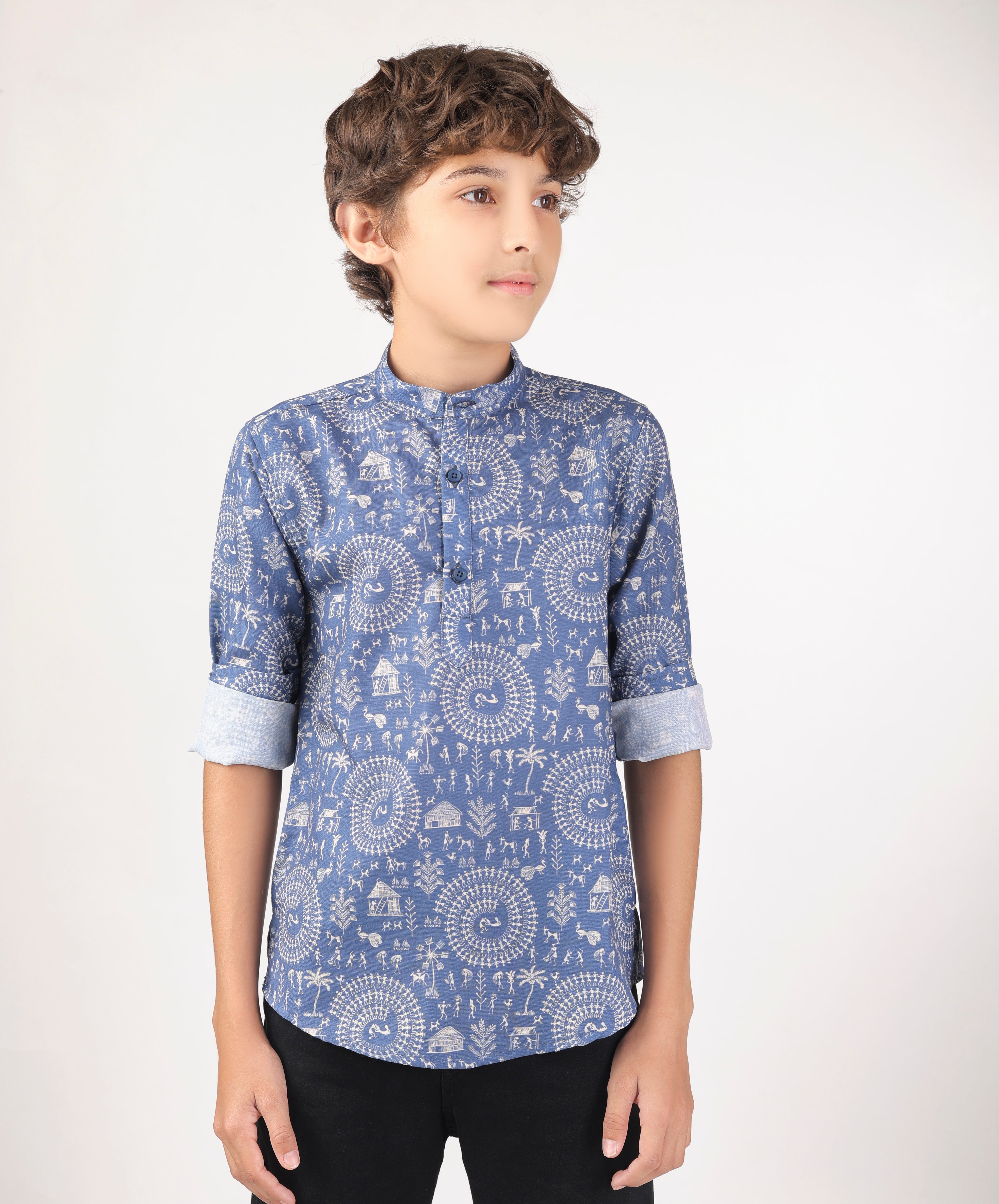 Stylish kurta with intricate white ethnic motifs