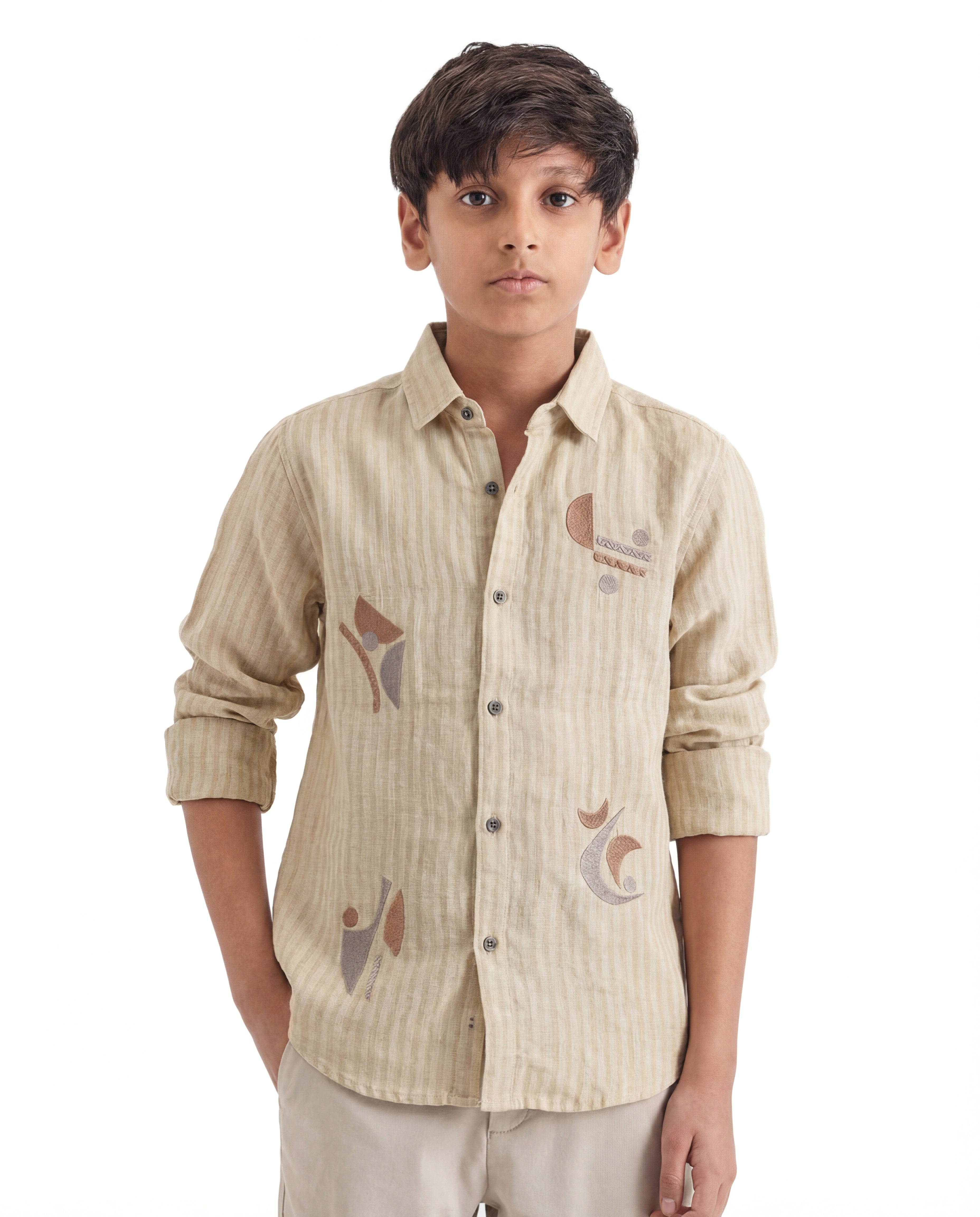 Abstract embroidery textured shirt