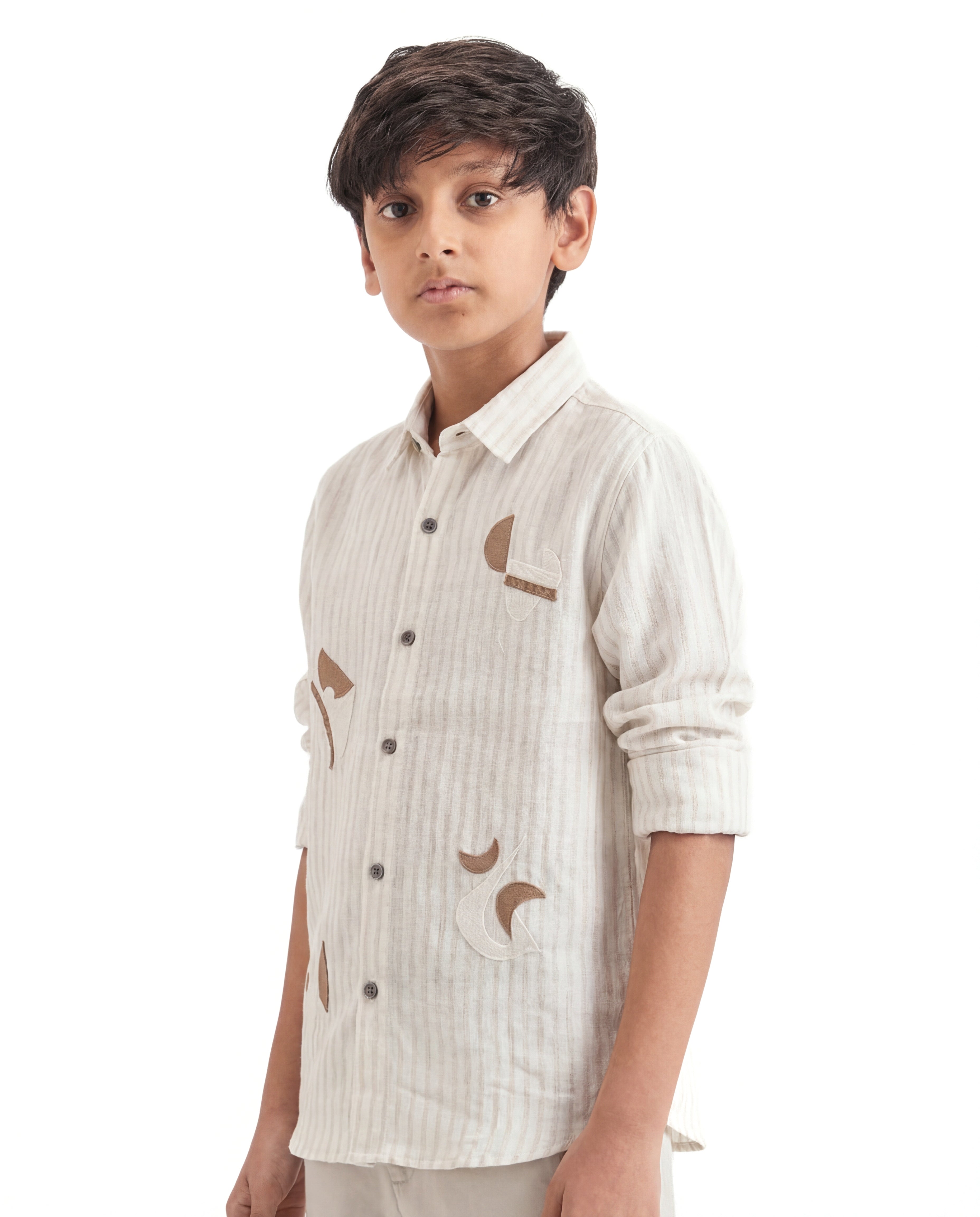 Abstract embroidery textured shirt