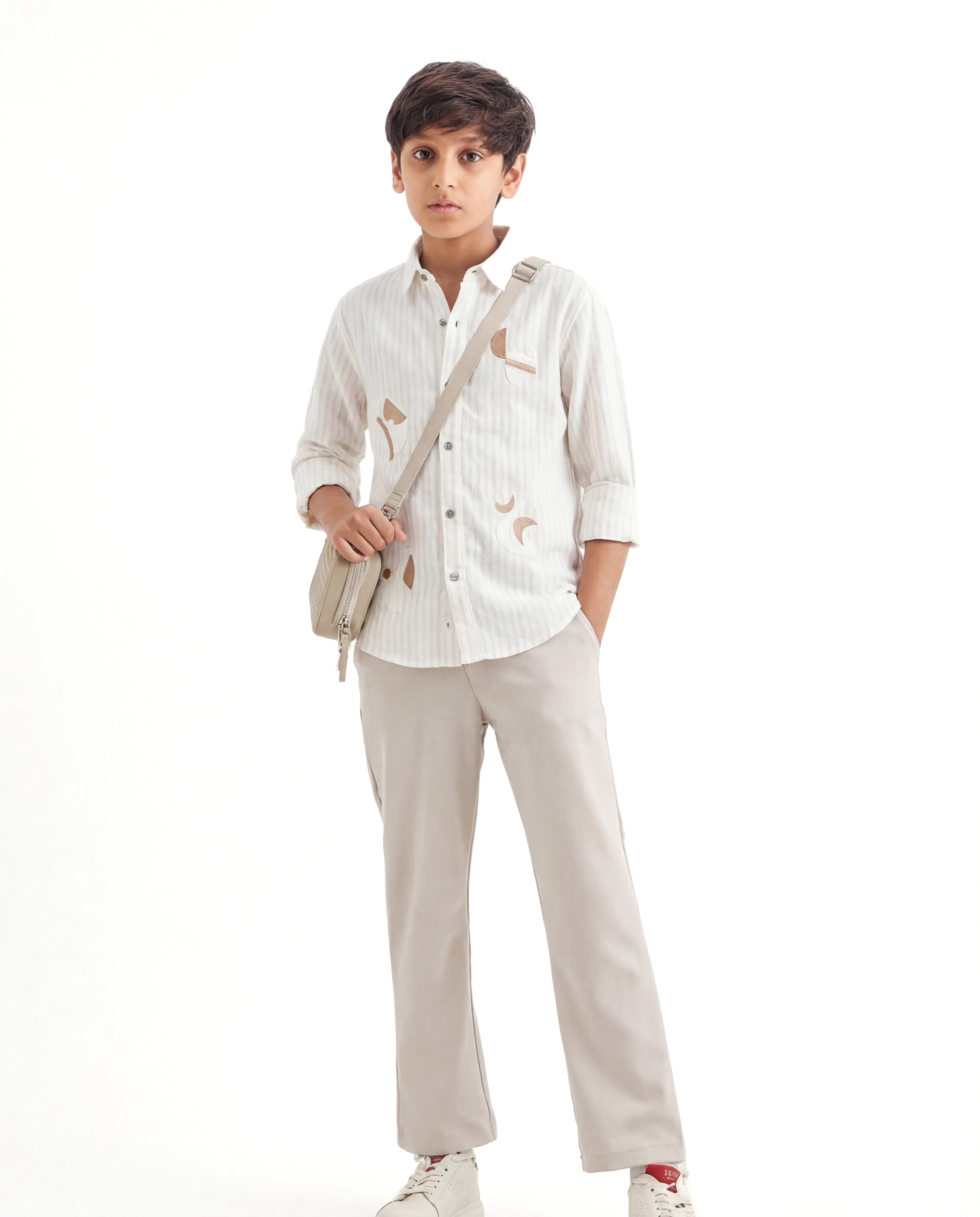 Abstract embroidery textured shirt