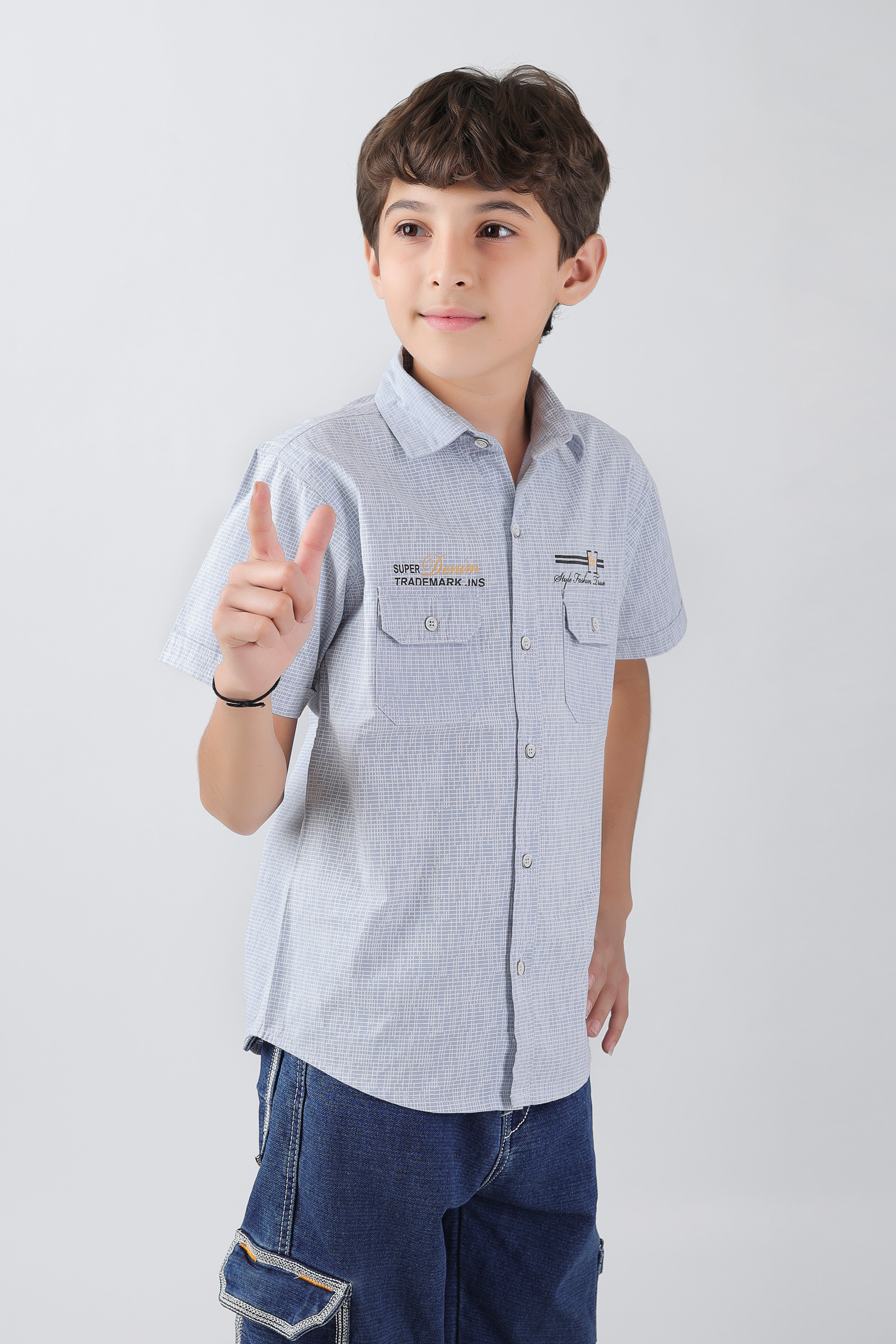 Boys' classic collar, double pocket, short sleeve shirt